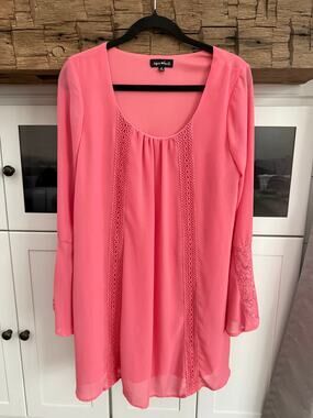 Sequin Hearts Coral Pink Boho Dress Sz M Bell Sleeve Crochet Lace Trim Flowy